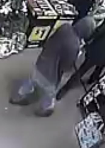 Possible robber at Reidsville Dollar General at around 3 am Wednesday (2)